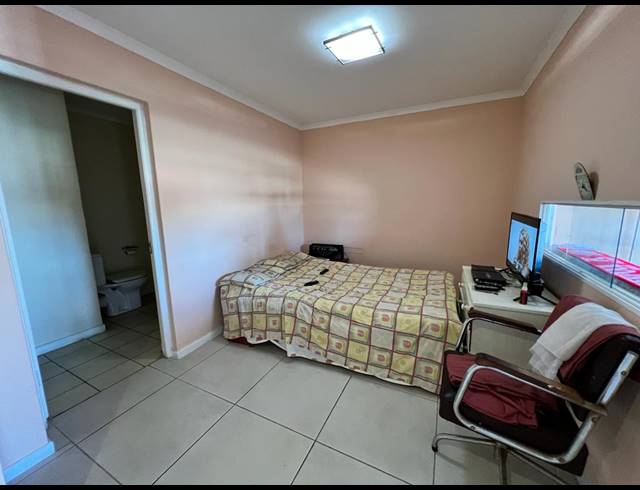 1 BEDROOM APARTMENT FOR SALE IN TOWNSEND ESTATE